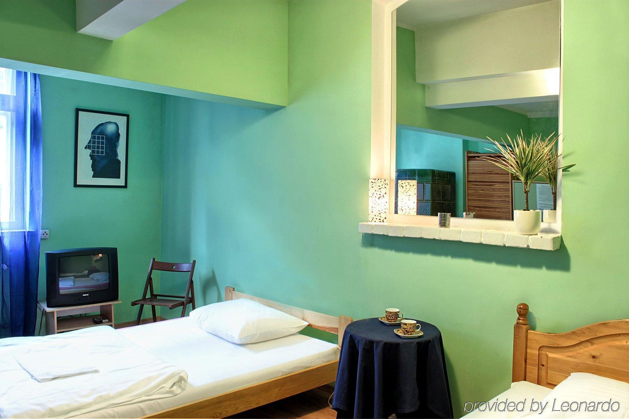 Frolic Goats Hostel Poznań Rom bilde