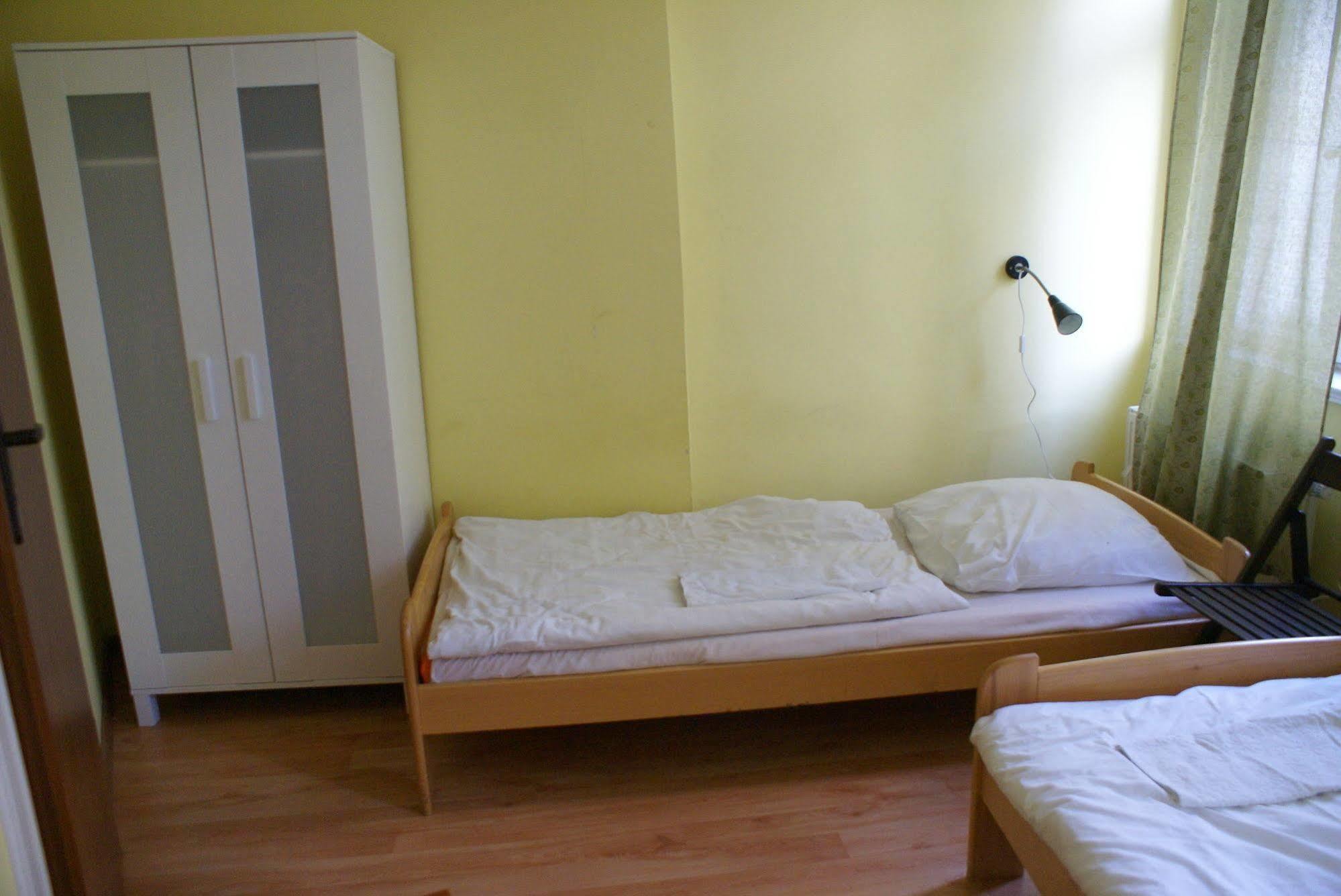 Frolic Goats Hostel Poznań Eksteriør bilde